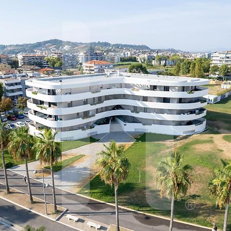 Homiday - Waterfront Montesilvano Marina エクステリア 写真
