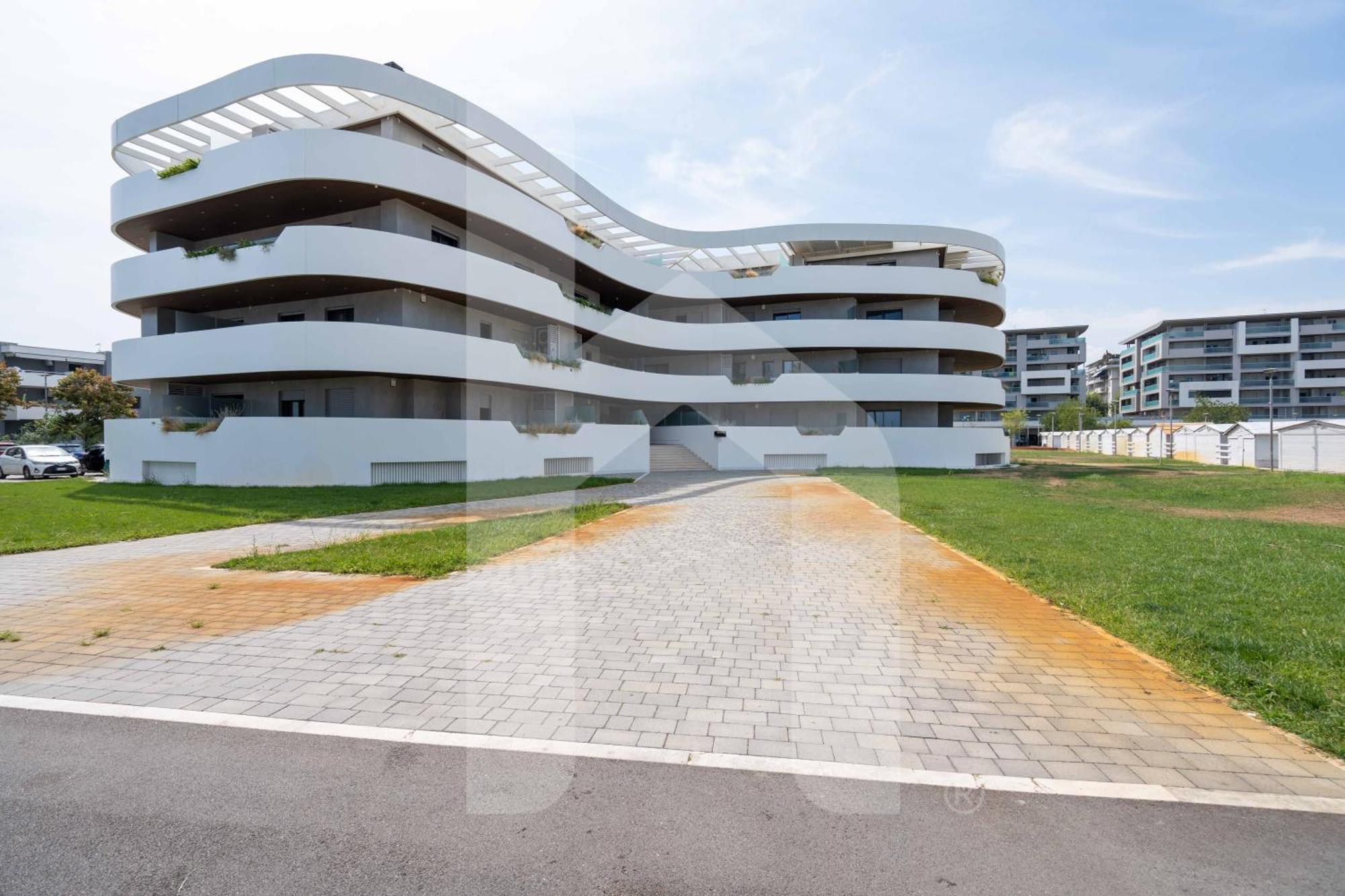 Homiday - Waterfront Montesilvano Marina エクステリア 写真