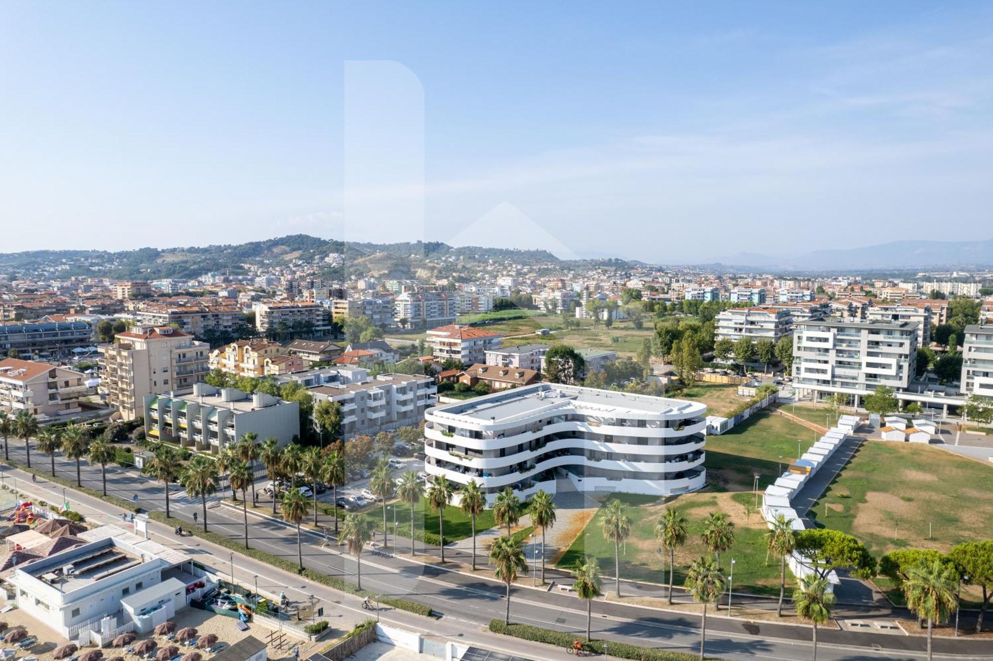 Homiday - Waterfront Montesilvano Marina エクステリア 写真